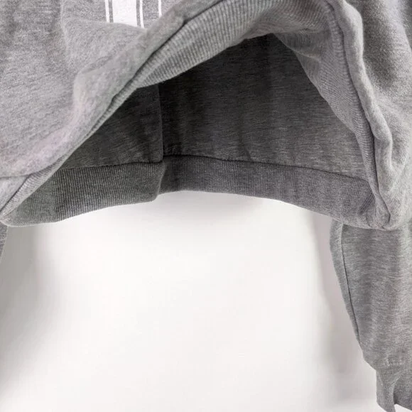 The Vinyl Icons Size L Womens Long Sleeve Gray Football Bubble Hem Crop Top - Picture 3 of 6